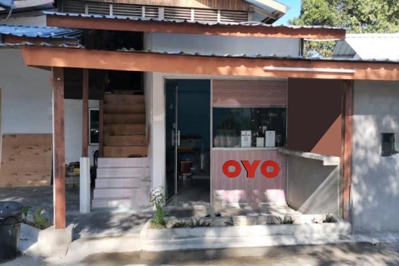 Oyo 90176 D'Cruz Sunrise Villa Pantai Cenang  Bagian luar foto