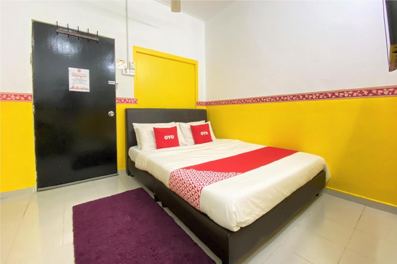 Oyo 90176 D'Cruz Sunrise Villa Pantai Cenang  Bagian luar foto