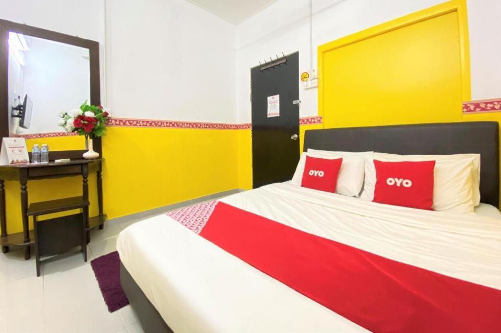Oyo 90176 D'Cruz Sunrise Villa Pantai Cenang  Bagian luar foto